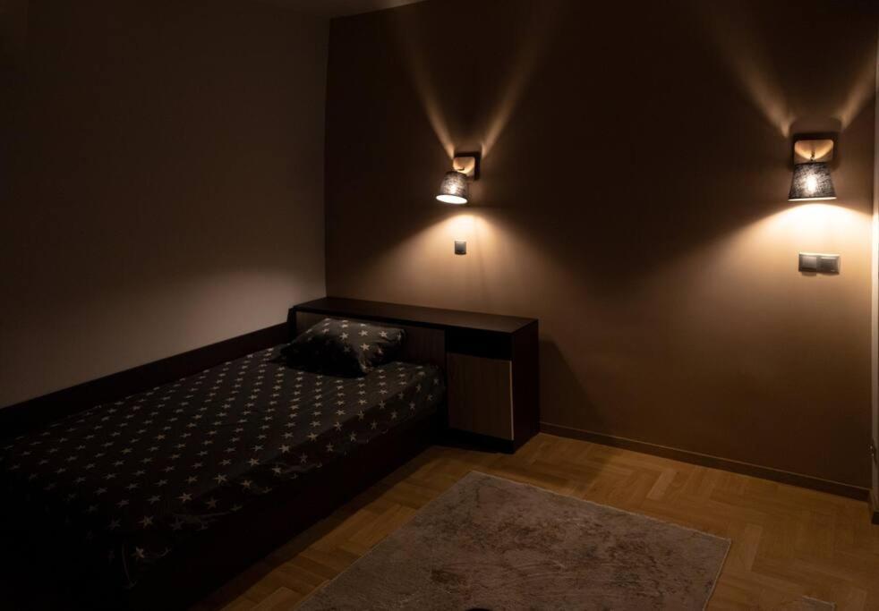 Very Spacious & Modern 3Bed Near Airport & Centre صوفيا المظهر الخارجي الصورة