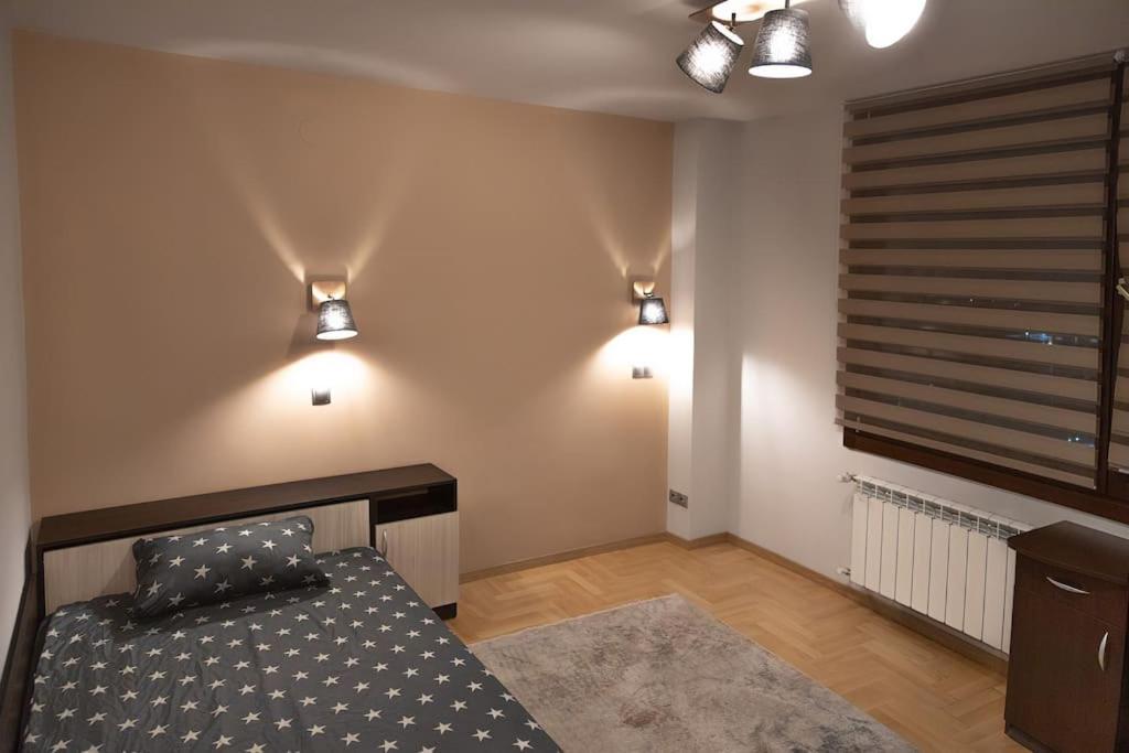 Very Spacious & Modern 3Bed Near Airport & Centre صوفيا المظهر الخارجي الصورة