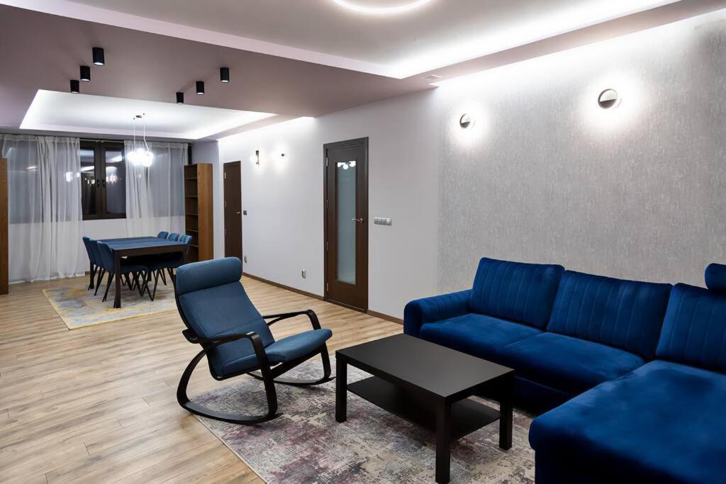 Very Spacious & Modern 3Bed Near Airport & Centre صوفيا المظهر الخارجي الصورة